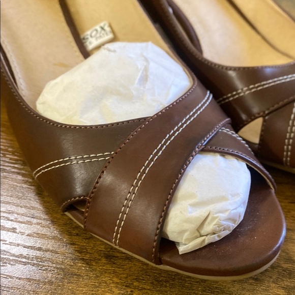 Merona Brown Peep Toe Heels - Picture 9 of 11